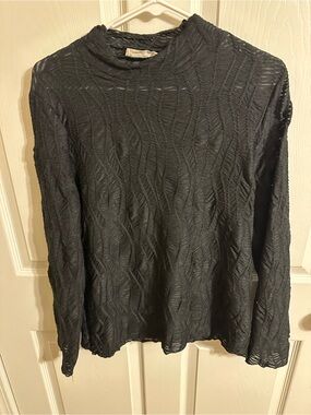 Textured Long Sleeve Black Top